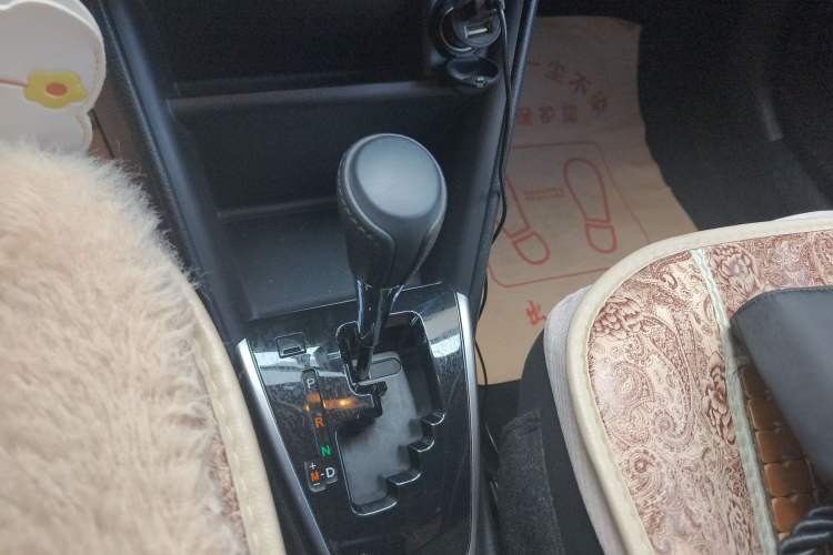 Used Toyota Vios FS 2017 1.5L CVT Trendy Edition Gear Lever