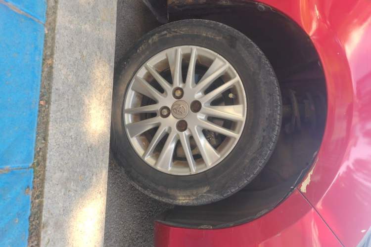 Used Toyota Vios FS 2017 1.3L Manual Sharp Edition Right Front Wheel Hub