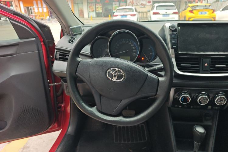 Used Toyota Vios FS 2017 1.5L CVT Trendy Edition Steering Wheel