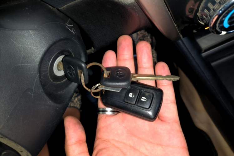 Used Toyota Vios FS 2017 1.3L Manual Sharp Edition Vehicle Key