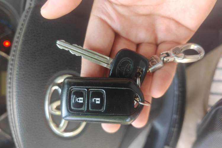 Used Toyota Vios FS 2017 1.3L Manual Sharp Edition Vehicle Key