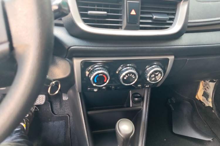 Used Toyota Vios FS 2017 1.5L CVT Fengchi Edition Audio And AC Panel