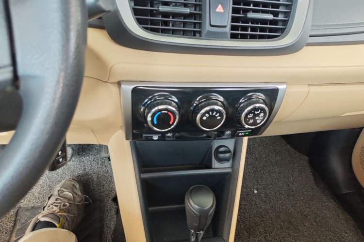 Used Toyota Vios FS 2017 1.5L CVT Fengchi Edition Audio And AC Panel