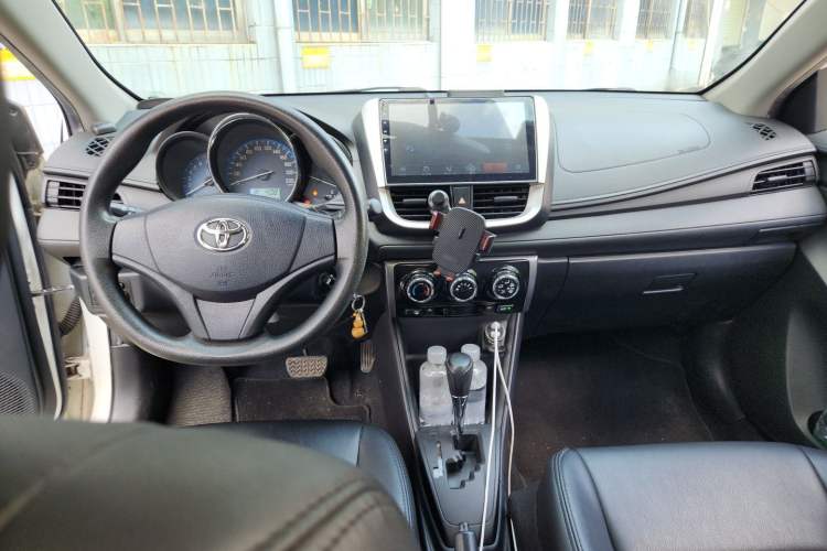 Used Toyota Vios FS 2017 1.5L CVT Fengchi Edition Center Console