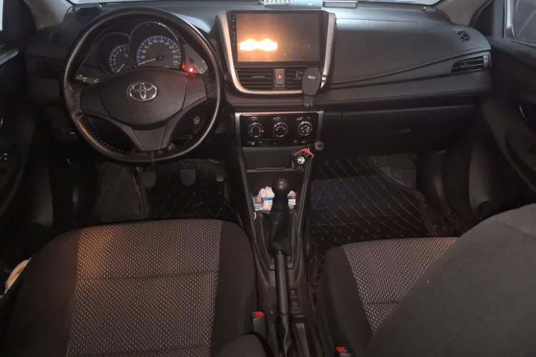 Used Toyota Vios FS 2017 1.5L Manual FENGCHI Edition Center Console