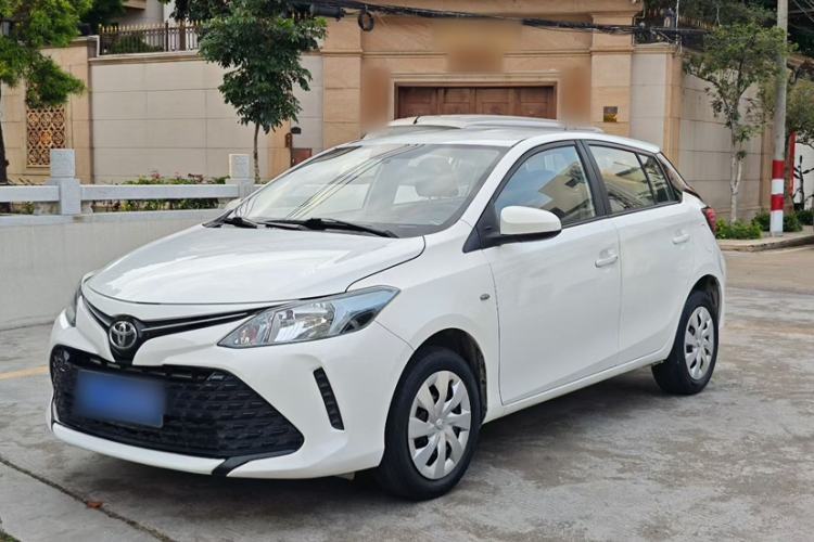 Used Toyota Vios FS 2017 1.5L CVT Fengchi Edition Guazi used car, China used car export, Used car for sale, Used  cars, Cheapest cars for sale