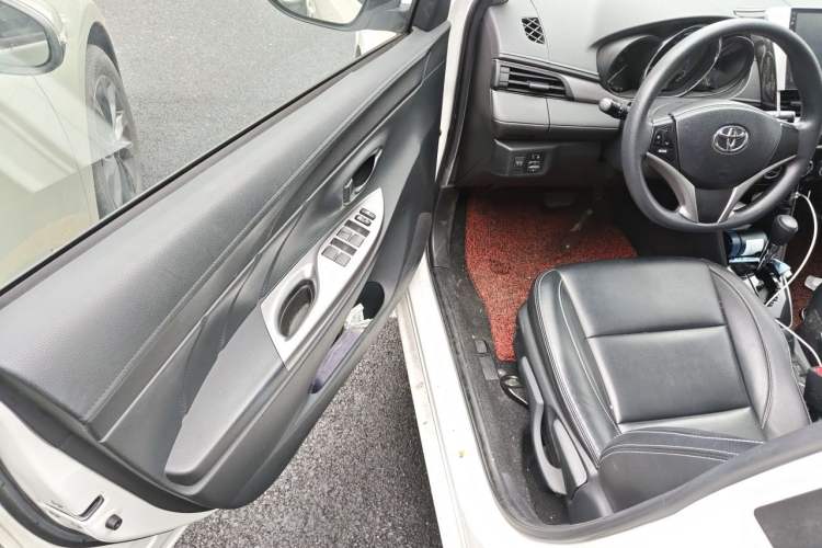 Used Toyota Vios FS 2017 1.5L CVT Trendy Edition Driver Seat