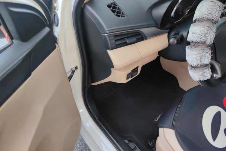 Used Toyota Vios FS 2017 1.5L CVT Trendy Edition Driver Seat