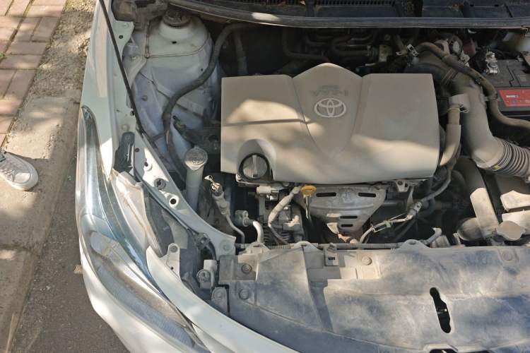 Used Toyota Vios FS 2017 1.5L CVT Trendy Edition Engine Bay Right