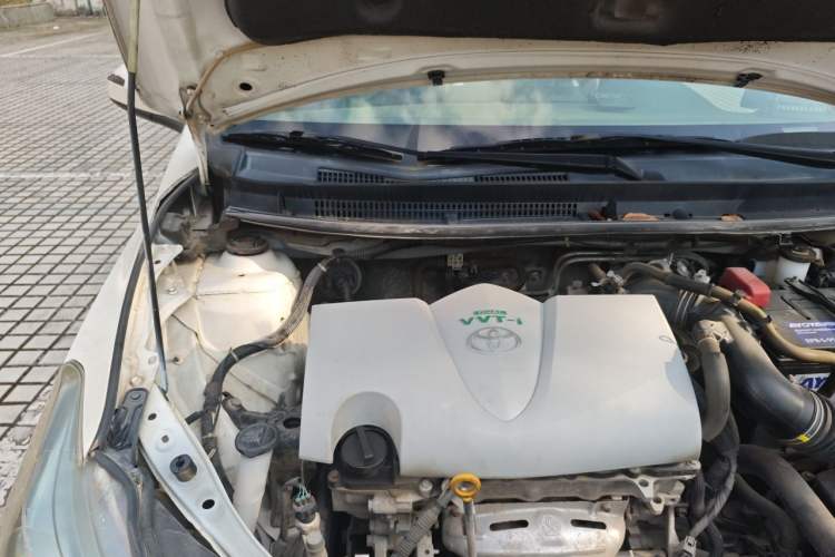 Used Toyota Vios FS 2017 1.5L CVT Trendy Edition Engine Bay Right