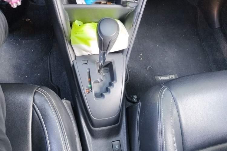 Used Toyota Vios FS 2017 1.5L CVT Fengchi Edition Gear Lever