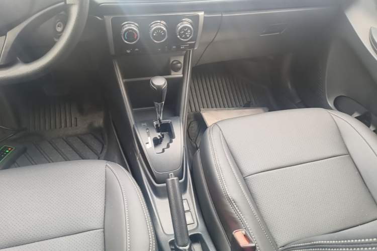 Used Toyota Vios FS 2017 1.5L CVT Fengchi Edition Gear Lever