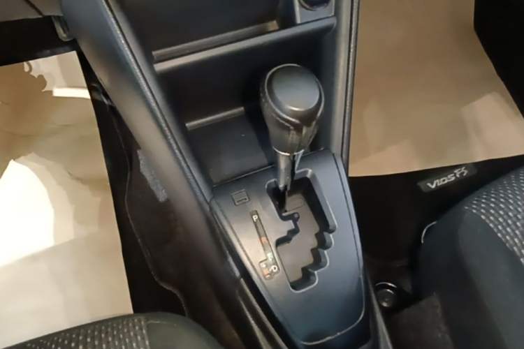 Used Toyota Vios FS 2017 1.5L CVT Fengchi Edition Gear Lever