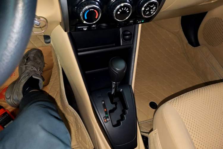 Used Toyota Vios FS 2017 1.5L CVT Fengchi Edition Gear Lever