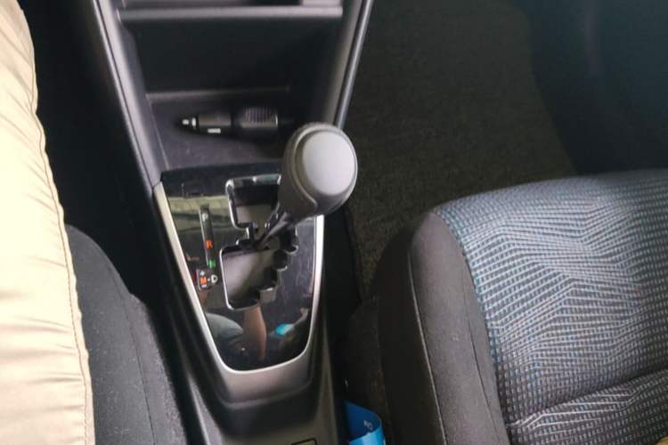 Used Toyota Vios FS 2017 1.5L CVT Trendy Edition Gear Lever