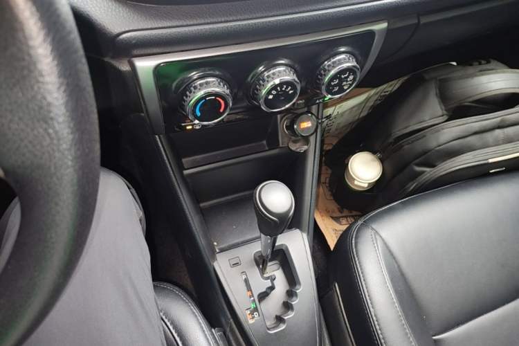Used Toyota Vios FS 2017 1.5L CVT Fengchi Edition Gear Lever