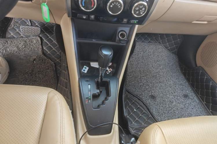 Used Toyota Vios FS 2017 1.5L CVT Fengchi Edition Gear Lever