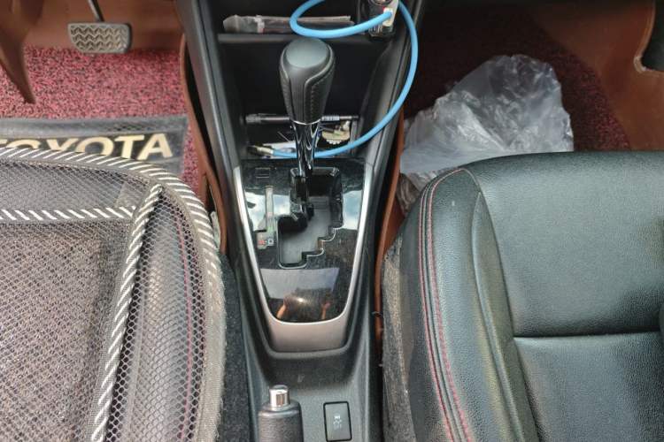 Used Toyota Vios FS 2017 1.5L CVT Trendy Edition Gear Lever