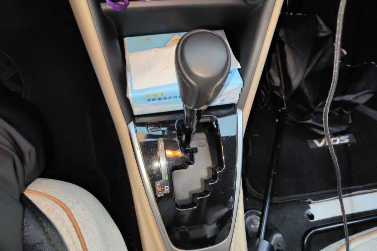 Used Toyota Vios FS 2017 1.5L CVT Trendy Edition Gear Lever