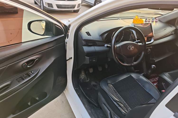 Used Toyota Vios FS 2017 1.3L Manual Sharp Edition Interior 3