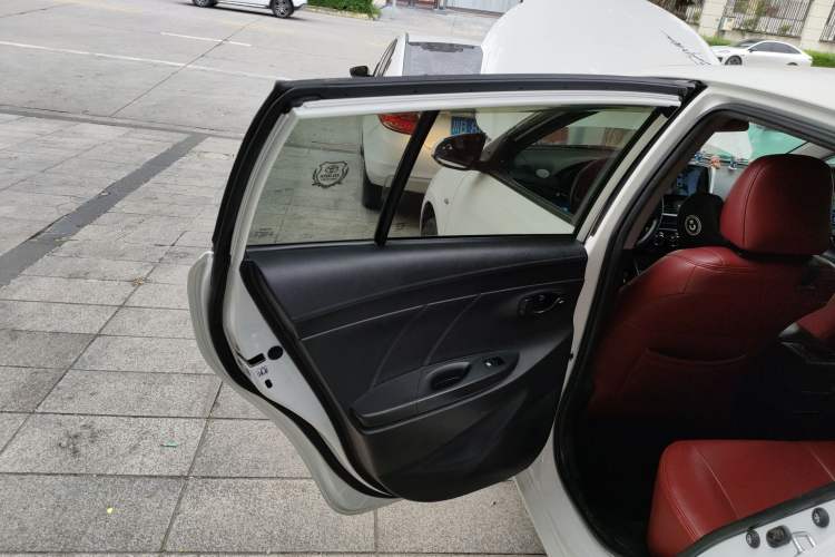 Used Toyota Vios FS 2017 1.5L Manual FENGCHI Edition Interior 8
