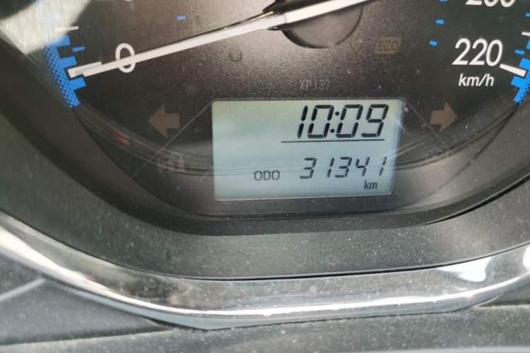 Used Toyota Vios FS 2017 1.5L Manual FENGCHI Edition Odometer Close Up
