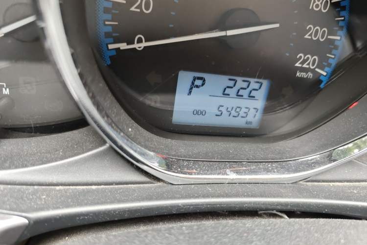 Used Toyota Vios FS 2017 1.5L CVT Trendy Edition Odometer Close Up