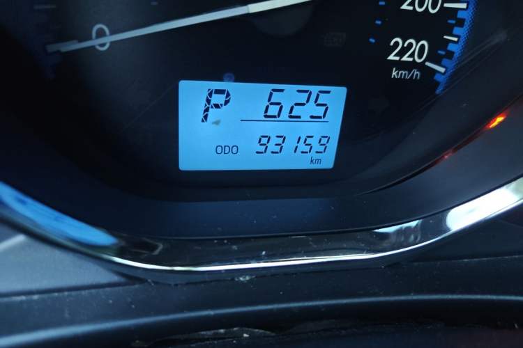 Used Toyota Vios FS 2017 1.5L CVT Fengchi Edition Odometer Close Up