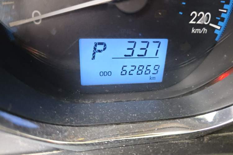 Used Toyota Vios FS 2017 1.5L CVT Fengchi Edition Odometer Close Up