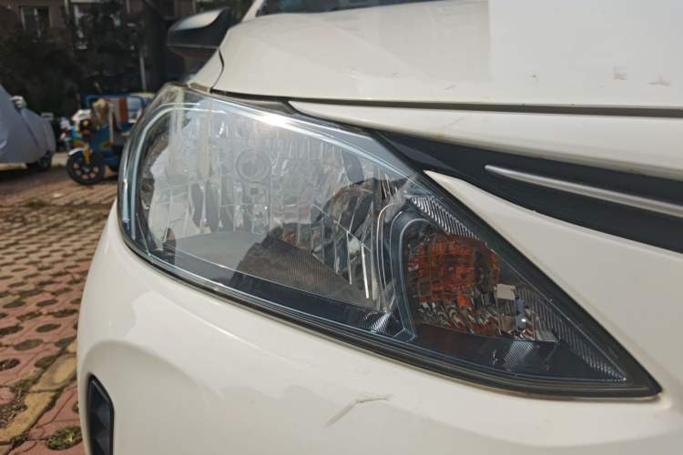 Used Toyota Vios FS 2017 1.3L Manual Fong Xing Edition Right Front Headlight