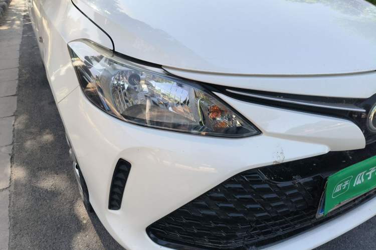 Used Toyota Vios FS 2017 1.3L Manual Fong Xing Edition Right Front Headlight