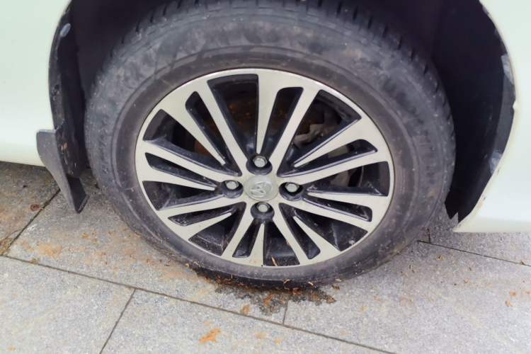 Used Toyota Vios FS 2017 1.5L CVT Fengchi Edition Right Front Wheel Hub