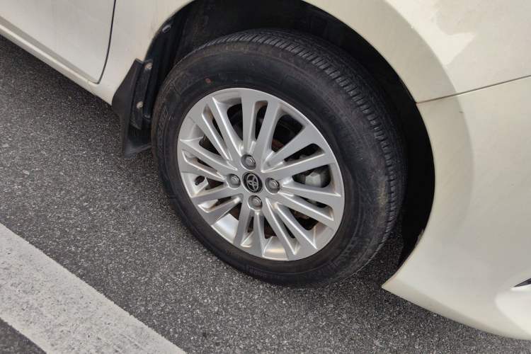 Used Toyota Vios FS 2017 1.5L CVT Trendy Edition Right Front Wheel Hub