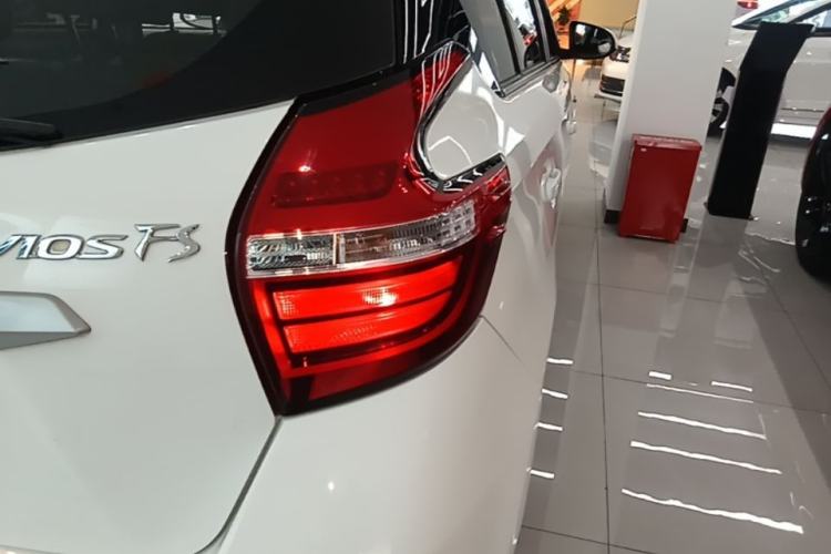Used Toyota Vios FS 2017 1.5L CVT Fengchi Edition Right Rear Taillight