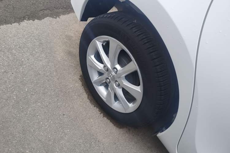 Used Toyota Vios FS 2017 1.5L CVT Fengchi Edition Right Rear Wheel Hub