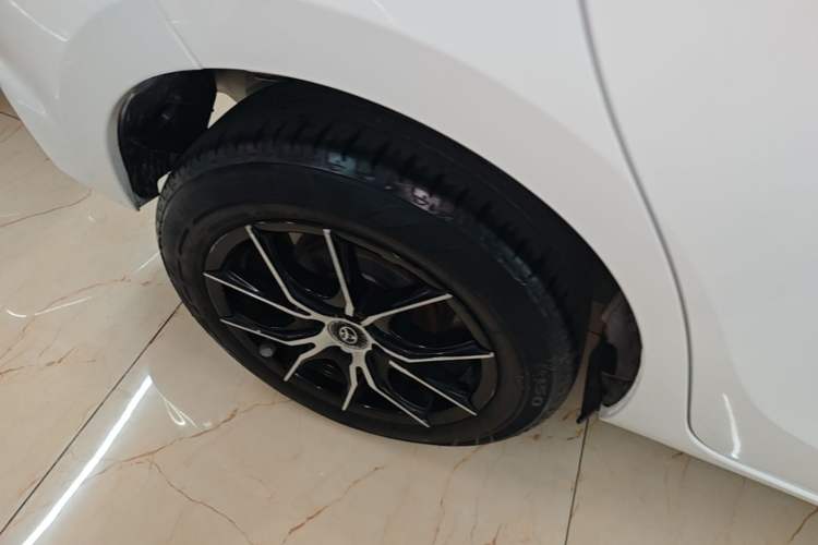 Used Toyota Vios FS 2017 1.5L CVT Fengchi Edition Right Rear Wheel Hub