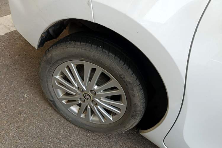 Used Toyota Vios FS 2017 1.5L CVT Fengchi Edition Right Rear Wheel Hub