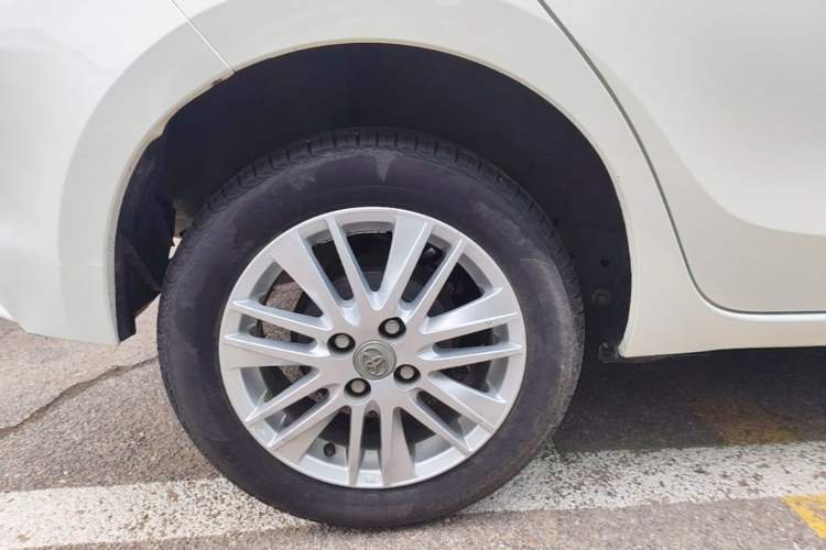 Used Toyota Vios FS 2017 1.5L CVT Fengchi Edition Right Rear Wheel Hub