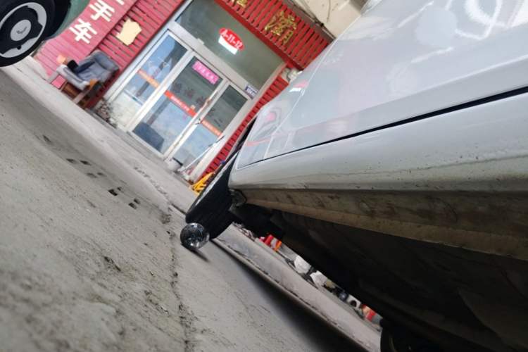 Used Toyota Vios FS 2017 1.5L CVT Trendy Edition Right Side Sill