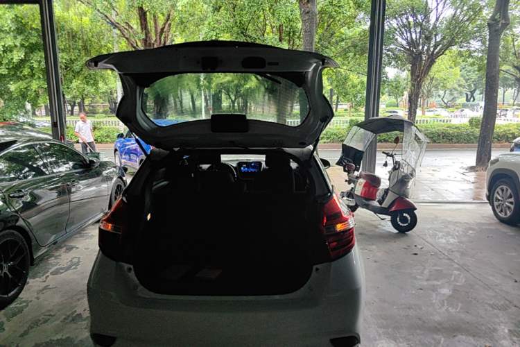 Used Toyota Vios FS 2017 1.5L CVT Fengchi Edition Trunk