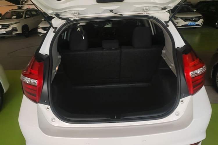 Used Toyota Vios FS 2017 1.5L CVT Fengchi Edition Trunk