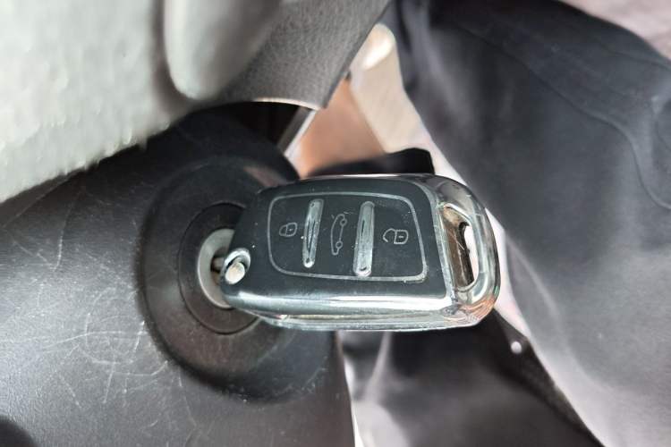 Used Toyota Vios FS 2017 1.5L Manual FENGCHI Edition Vehicle Key