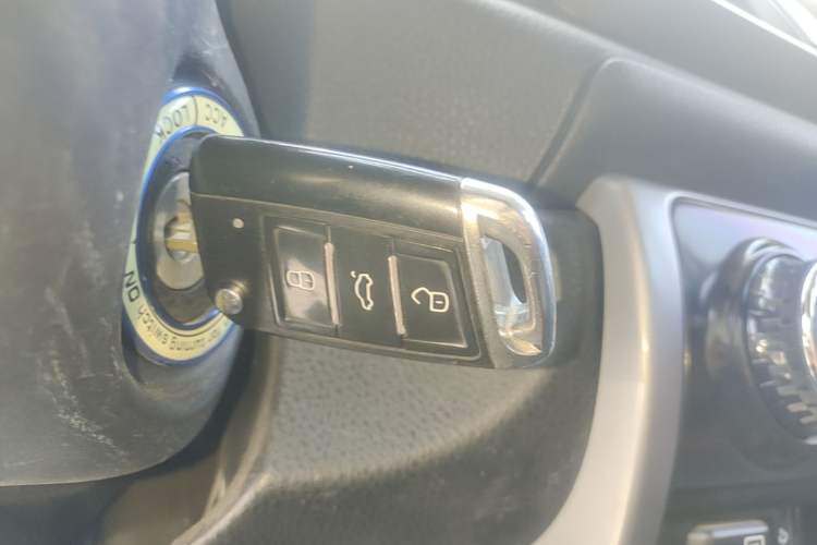 Used Toyota Vios FS 2017 1.3L Manual Fong Xing Edition Vehicle Key
