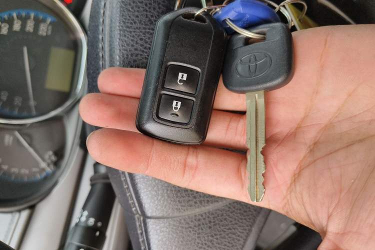 Used Toyota Vios FS 2017 1.5L CVT Fengchi Edition Vehicle Key