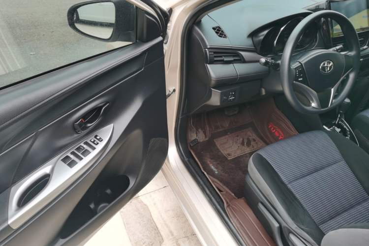 Used Toyota Vios FS 2017 1.5L CVT Trendy Edition Driver Seat