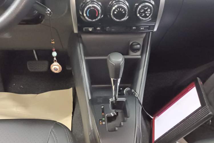Used Toyota Vios FS 2017 1.5L CVT Fengchi Edition Gear Lever