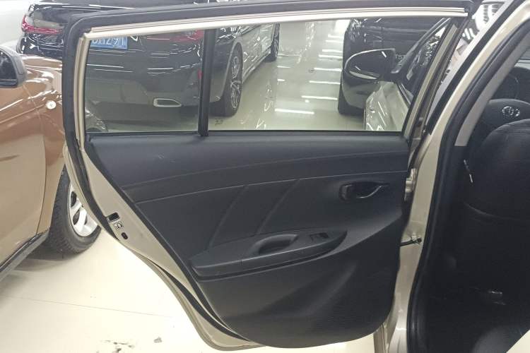 Used Toyota Vios FS 2017 1.5L CVT Fengchi Edition Interior 8