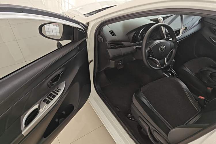 Used Toyota Vios FS 2019 1.5L CVT Trend Edition Driver Seat