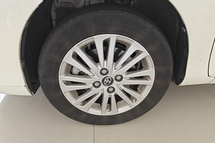 Used Toyota Vios FS 2019 1.5L CVT Trend Edition Left Front Wheel Hub
