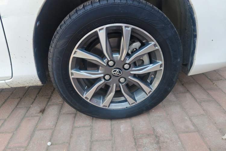 Used Toyota Vios FS 2019 1.5L CVT Fengchi Edition Right Front Wheel Hub